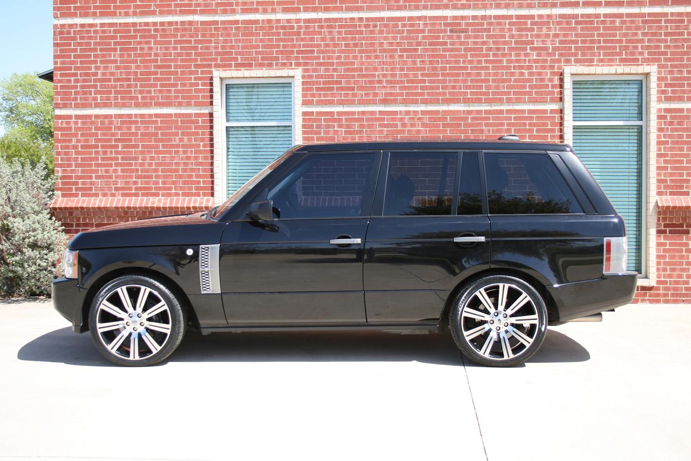 22" stormers machined/black on 08 Range Rover Supercharged.